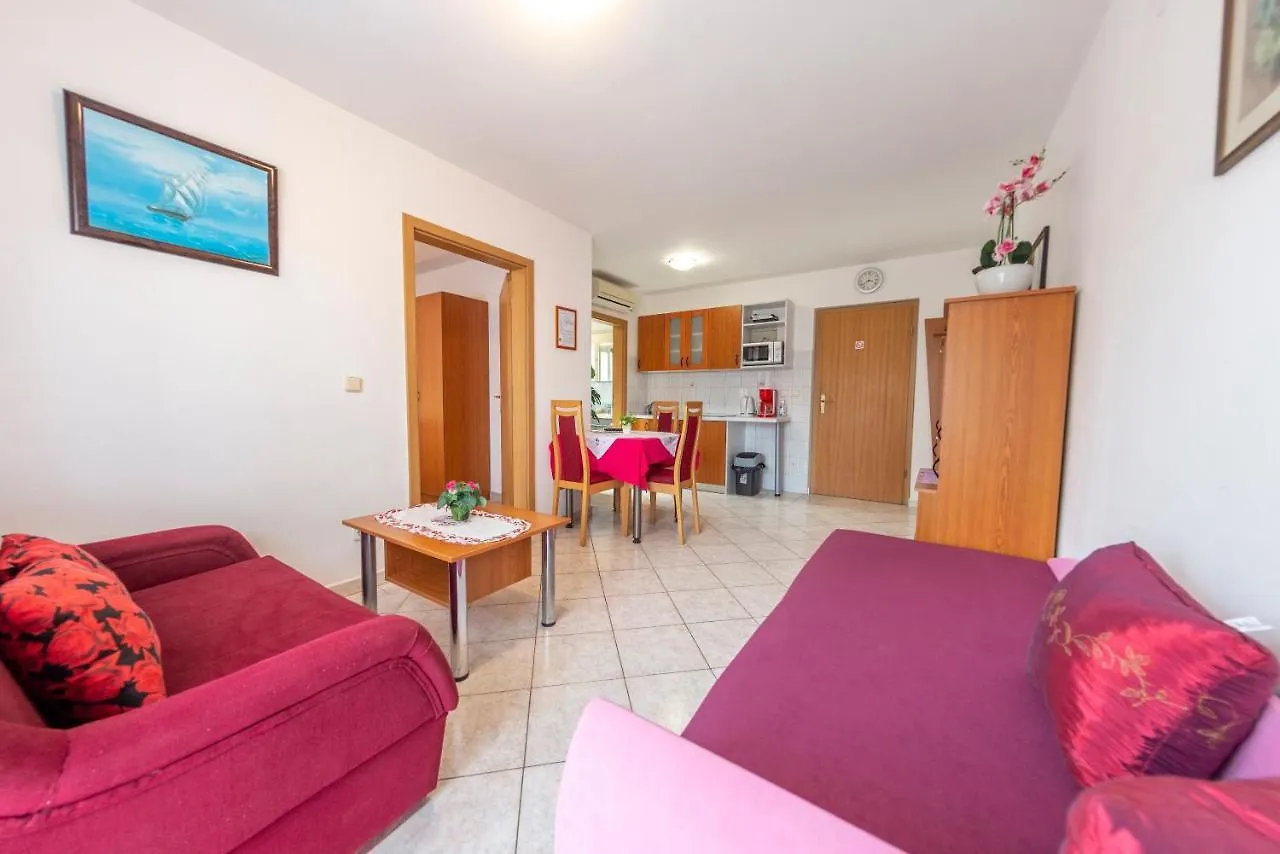 Guest house Apartments Anita Pula