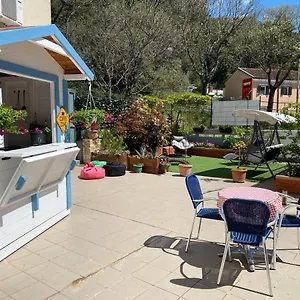 Auberge de jeunesse Crazy House